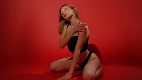 Ivy online show from March 9, 2:50 am