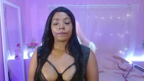 i v y  b l i s s online show from June 11, 5:37 am