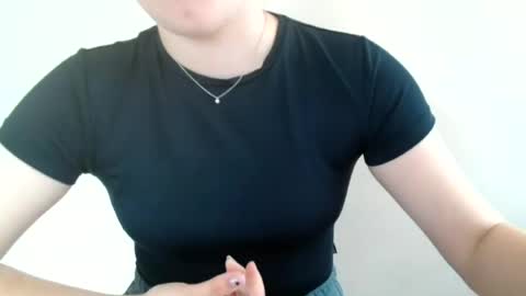ivyivy77 online show from June 17, 10:49 am