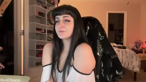 Ivy Minxxx online show from March 2, 1:37 am