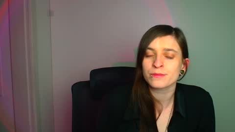 Ivy online show from April 2, 12:35 pm