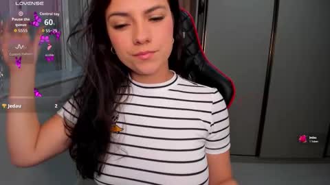 Ivvy online show from September 18, 9:02 pm