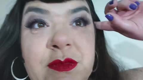 Gwen LaCourt online show from January 25, 1:57 pm