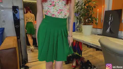 izi online show from December 21, 5:28 pm