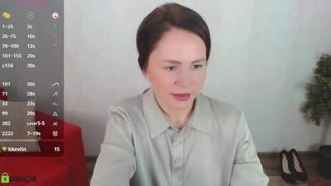 Queen of nylon  Victoria online show from October 15, 6:16 am