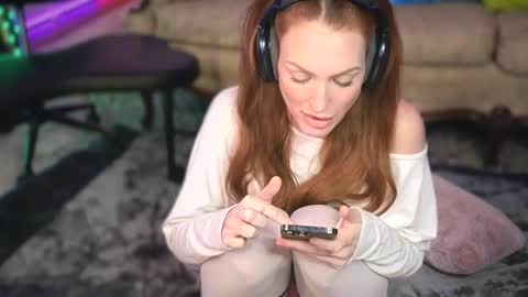 j3nnybligh3 online show from November 8, 6:35 pm