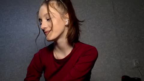 Lisa online show from December 17, 1:15 pm