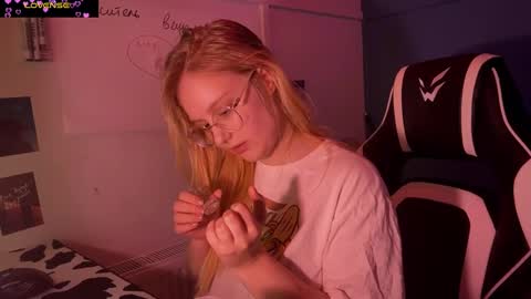 jacywinslat online show from March 9, 6:11 pm