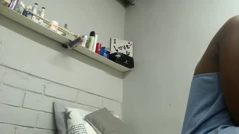 jadapinkertx online show from March 4, 7:48 am