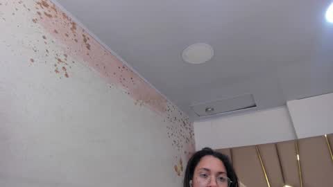 Snapshot of jade_greeyy_ chatting on October 1, 3:44 am Jade Greeyy online show from October 1, 3:44 am