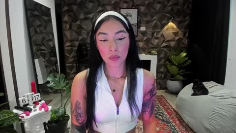 Snapshot of jade_porn chatting on January 28, 11:17 am Jade independent model online show from January 28, 11:17 am