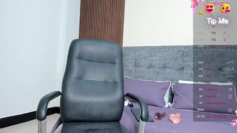 karlla scarlet online show from March 28, 2:16 pm