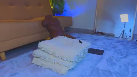 jadee__ online show from November 18, 3:40 am