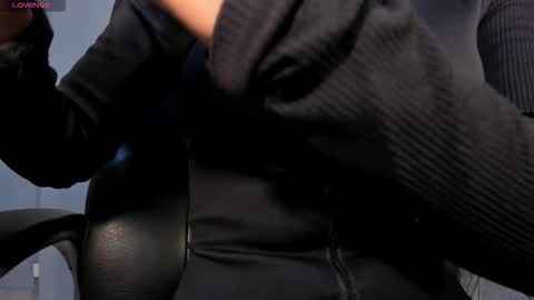 JADE EVANS online show from December 19, 3:59 pm