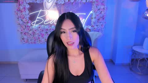 JADE EVANS online show from December 30, 6:05 pm