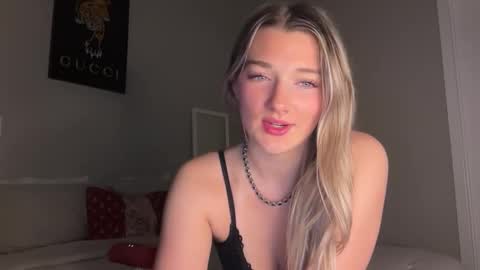 Jade james online show from April 6, 2:33 am