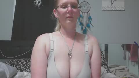 JadeLuv online show from March 12, 12:57 am