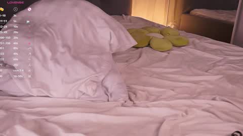 Jennifer  online show from November 25, 12:02 am