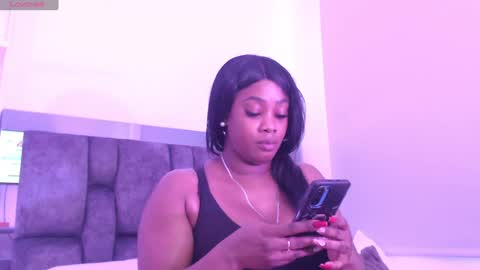 Snapshot of janeebony_ chatting on December 5, 4:44 pm Jane online show from December 5, 4:44 pm