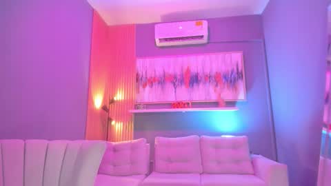 Janinne  online show from February 20, 11:01 am