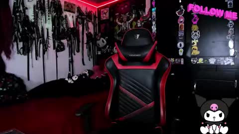 Snapshot of janna_ink chatting on October 11, 12:15 am online show from October 11, 12:15 am