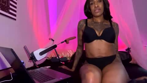 JanuaryVice online show from January 13, 1:15 pm