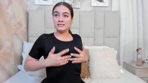 Snapshot of jaslyn__smith chatting on October 20, 4:21 pm Jaslyn online show from October 20, 4:21 pm