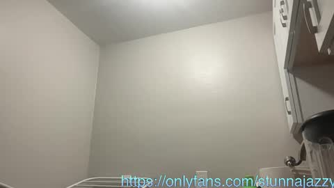 Snapshot of jasmin420r chatting on October 6, 12:27 am jasmin420r online show from October 6, 12:27 am