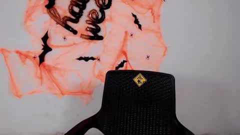 Snapshot of jasmin_brunette_ chatting on October 16, 1:36 pm Jasmin online show from October 16, 1:36 pm
