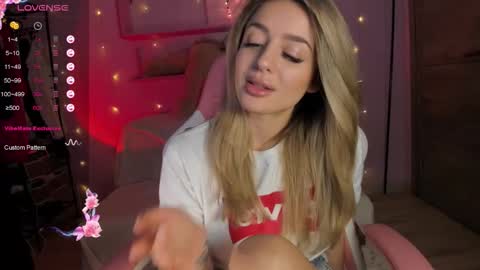 jasmine_ur_princess online show from March 6, 6:41 am