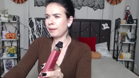 JasmineKouch online show from November 15, 1:34 pm