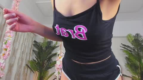 JassyeJoy online show from December 22, 4:28 am