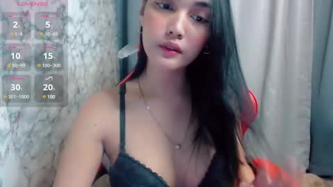 Snapshot of jaydakhalifa chatting on December 13, 4:49 pm Jayda Khalifa  online show from December 13, 4:49 pm