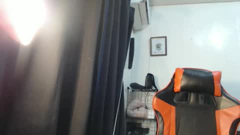 Snapshot of jazh21 chatting on October 8, 4:28 am jash online show from October 8, 4:28 am