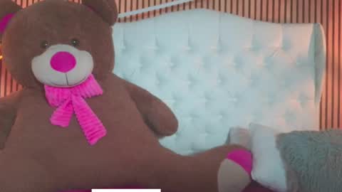 Snapshot of jazmin_ph chatting on October 20, 12:52 pm Jazmin online show from October 20, 12:52 pm