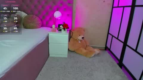 Jelisse online show from February 20, 6:24 pm