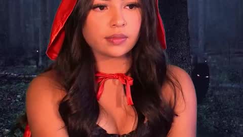 Snapshot of jenesaisquoi_ chatting on October 19, 3:08 am Isabella online show from October 19, 3:08 am