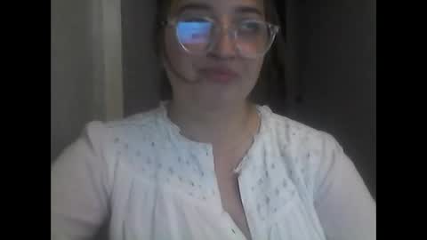 JennalDirl online show from October 20, 7:44 am