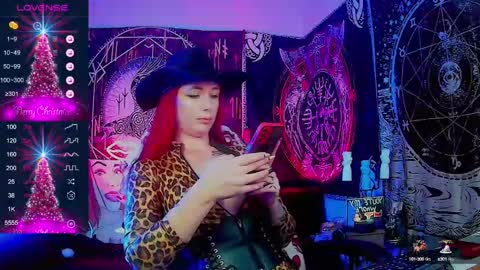 Snapshot of jennalovvee chatting on December 16, 10:40 am Mrs. Jenna online show from December 16, 10:40 am