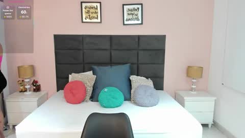 jenner_madison online show from December 17, 11:36 am