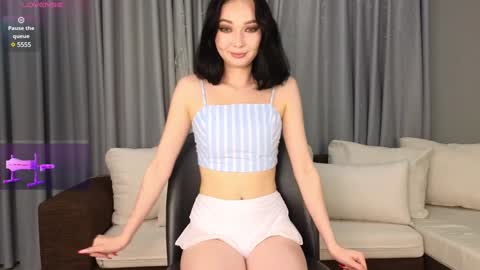 Snapshot of jennie_cutie chatting on December 9, 1:02 pm jennie_cutie online show from December 9, 1:02 pm