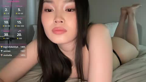 jennie_yung online show from April 21, 2:51 am