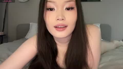 jennie_yung online show from August 5, 4:08 am