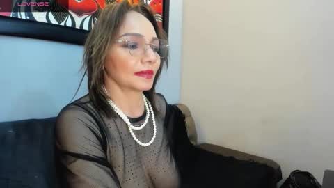 Jennie online show from November 30, 1:37 pm