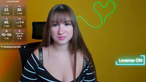 Jennifer online show from October 18, 6:27 am