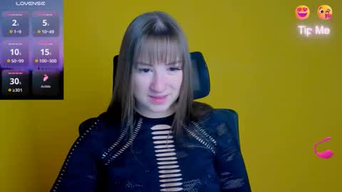 Jennifer online show from September 19, 5:50 am