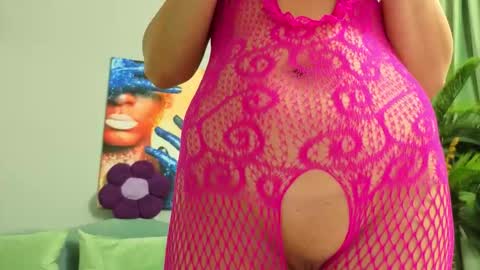 jenniferreys online show from March 27, 8:26 am