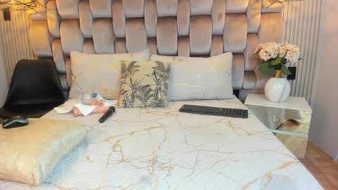 Snapshot of jennsexy_ chatting on January 28, 8:15 pm Jennsexy online show from January 28, 8:15 pm