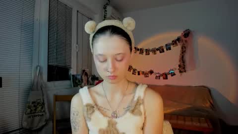 Snapshot of jenny_cox_love chatting on March 11, 7:36 pm Jennifer Jenny Darling   online show from March 11, 7:36 pm