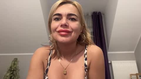 Jenny online show from January 16, 9:05 am